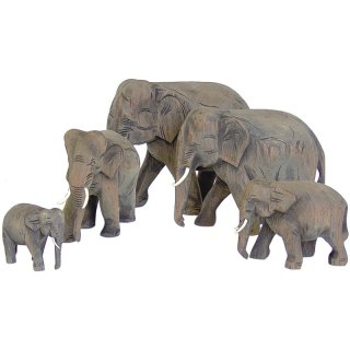 Elephant, teak wood, height: 11 cm