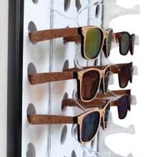 Display for 160 sunglasses, rotatable and with castors