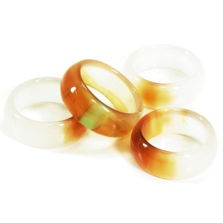 Ring aus Achat, hell, 9 mm breit, in verschiedenen Farben und Größen sortiert