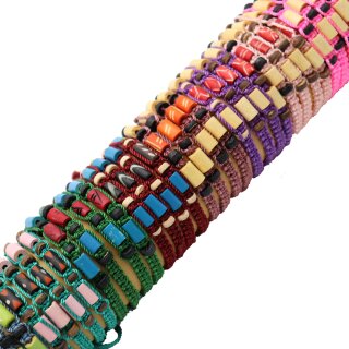 Armband aus Bone, Holz und Baumwolle, gewachst